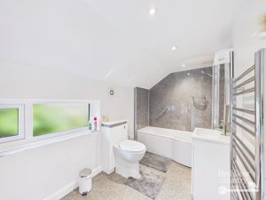 Snowdrop Cottage- click for photo gallery